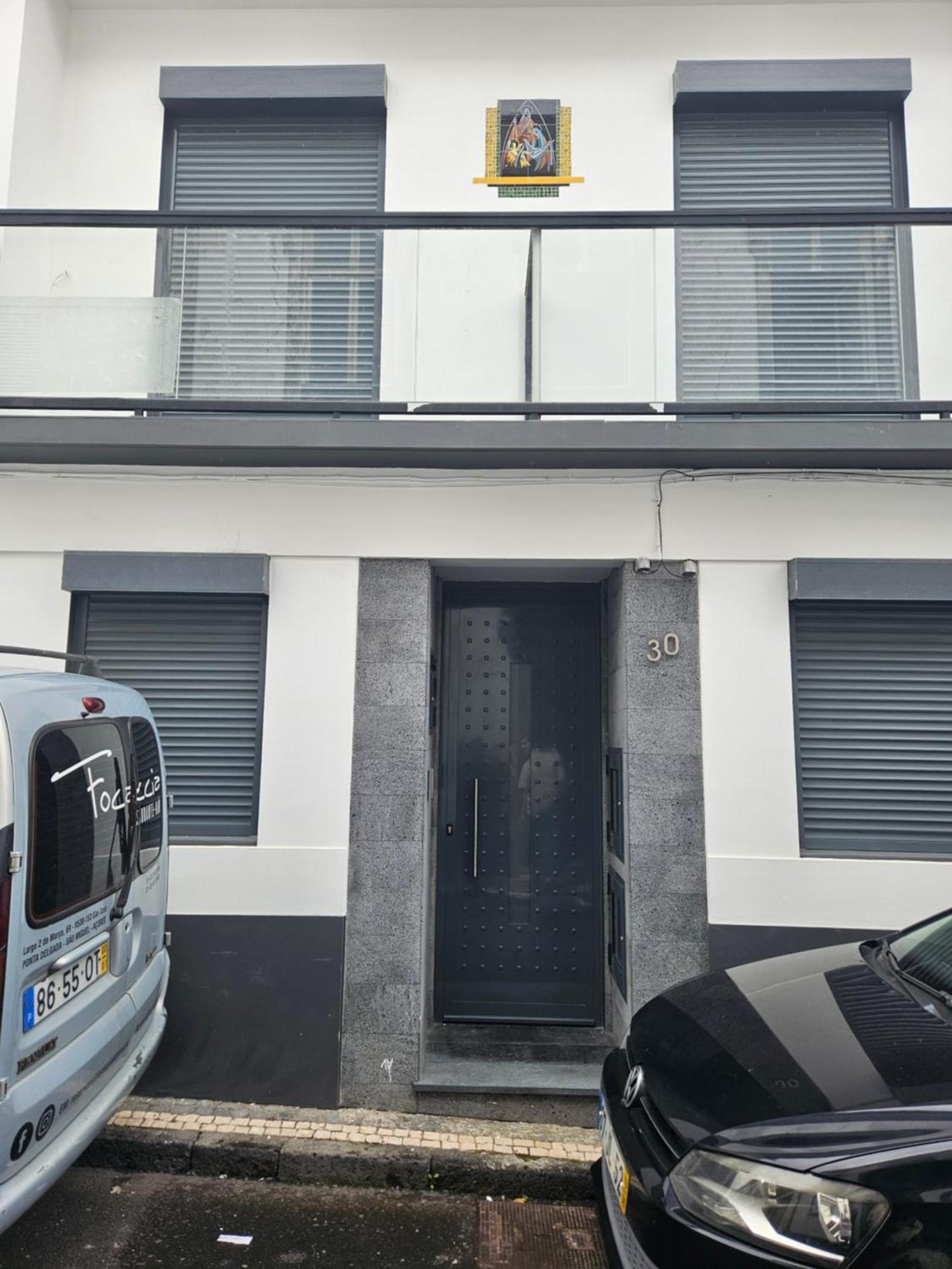 Bella Italia Coronel Miranda Guest House Ponta Delgada  Bagian luar foto